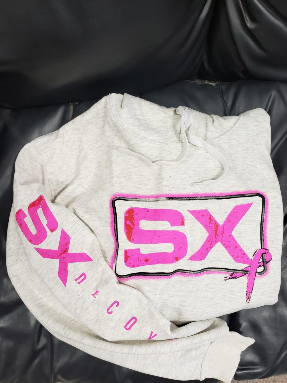 sx decoys breast cancer pink hoodie 